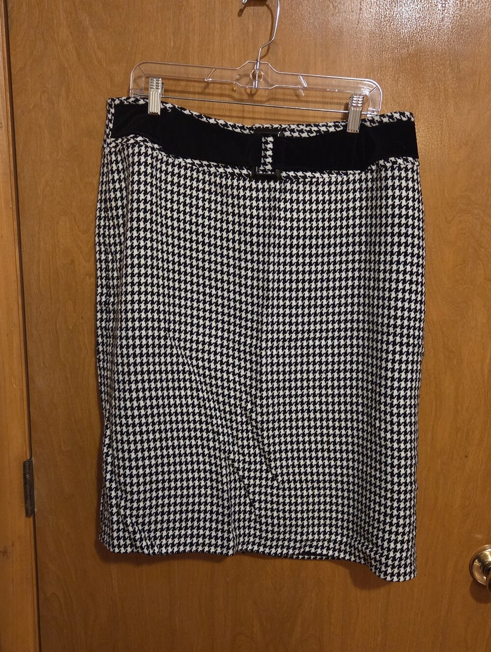 Cato Black and White Houndstooth Lined Pencil Skirt, Size 16